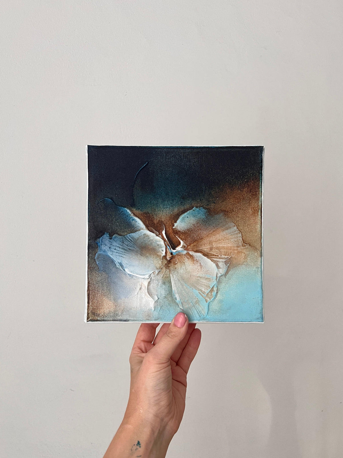 'Feeling Like Myself Again' / 20x20cm