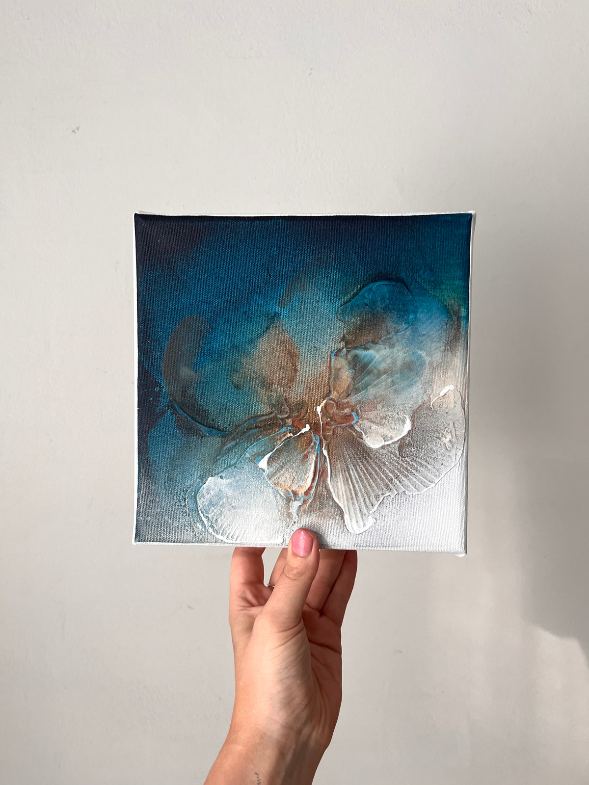 'A Breath of New' / 20x20cm