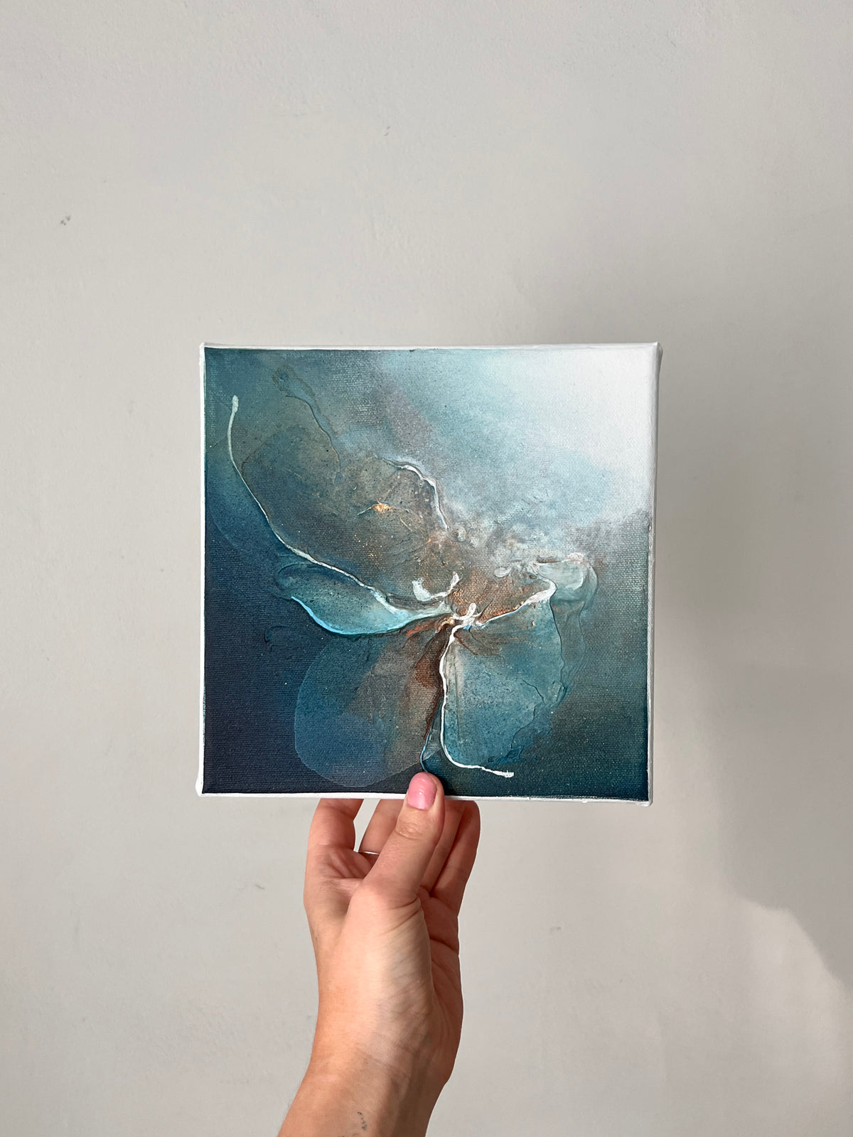 'The Spark Is Back' / 20x20cm