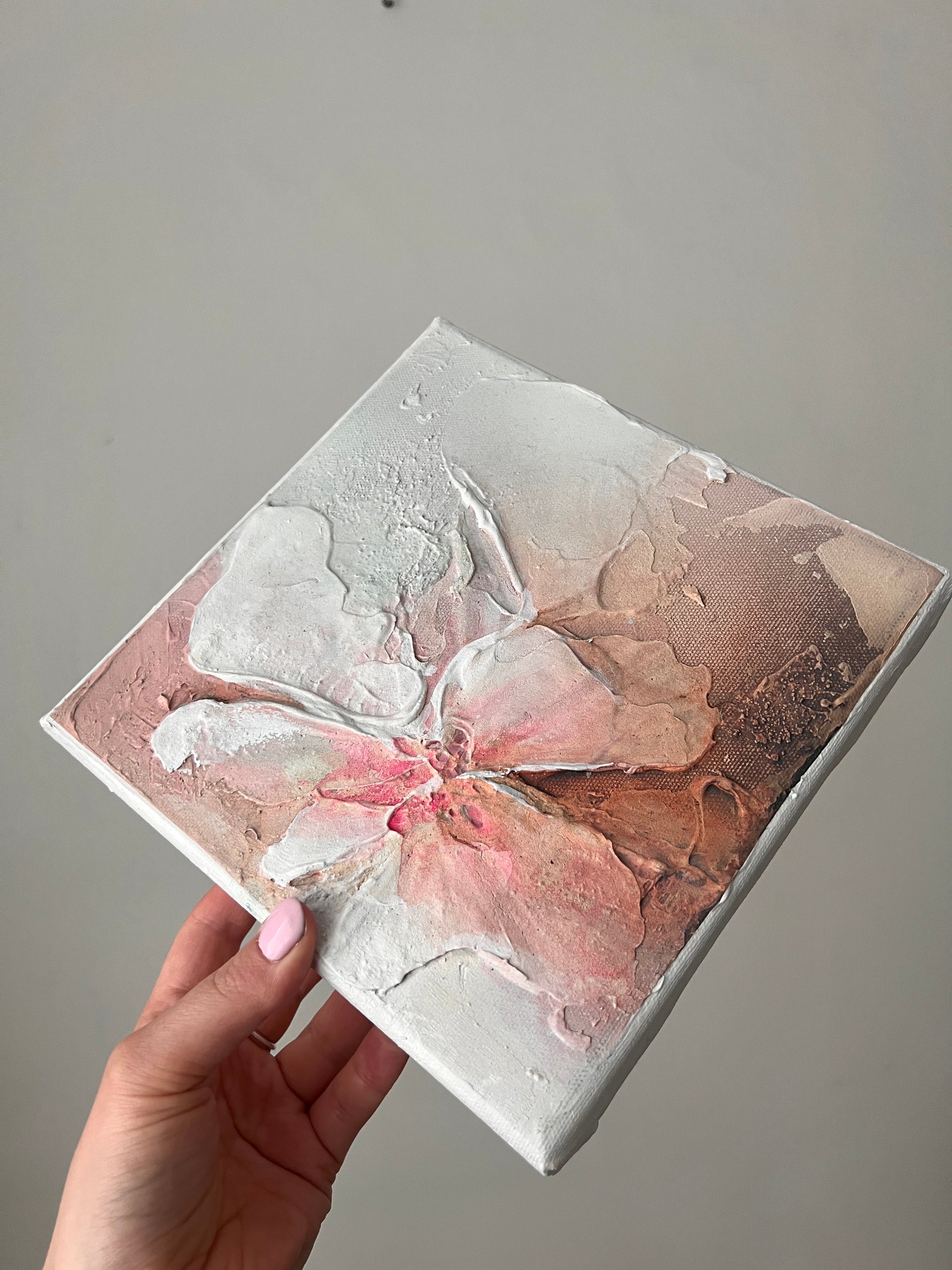 'Layer by Layer, I Bloom' // 20x20cm