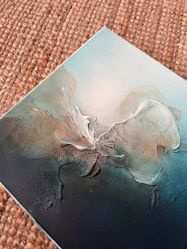 'Layers of Light' // 30x30cm