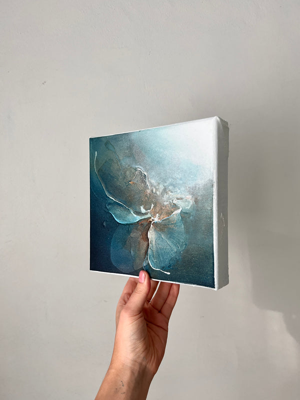 'The Spark Is Back' / 20x20cm